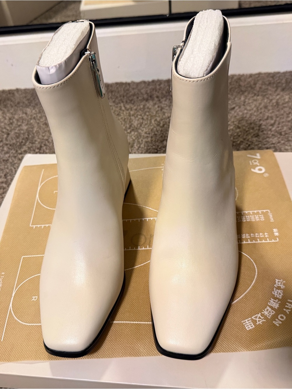 Lambskin leather ,Women's Cream Ankle Boots with Side Zip